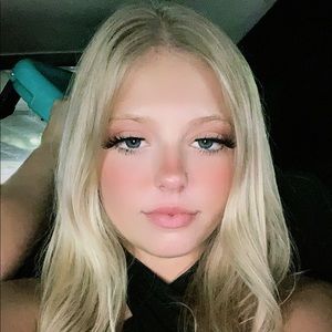 Meet your Posher, Mallory